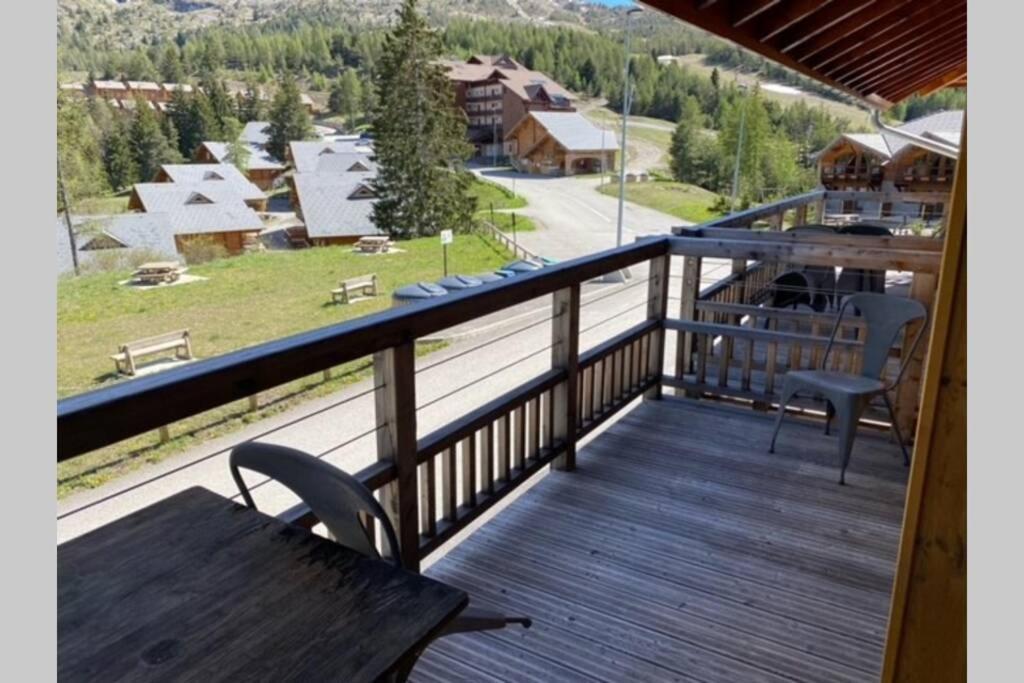 Appartement De Charme Dans Residence Avec Piscine La Joue Du Loup Saint-Étienne-en-Dévoluy Eksteriør billede